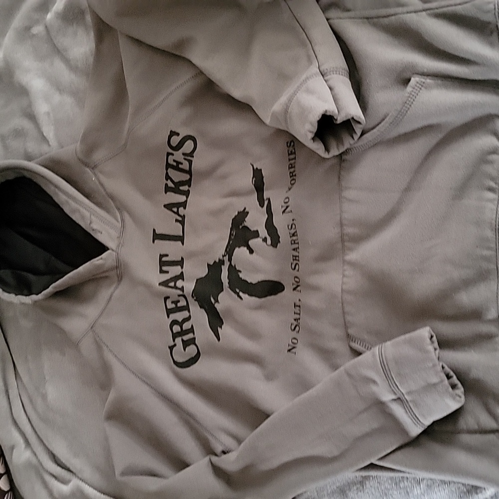 Michigan great lakes hoodie. Size large